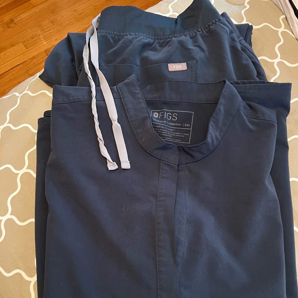Figs uniform set